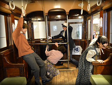 止まらない豪華列車からの脱出 止まらない豪華列車からの脱出